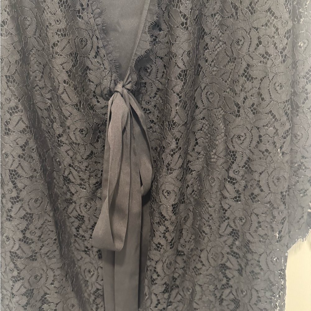 Diane Von Furstenberg Black Lace Wrap dress - Picture 3 of 4